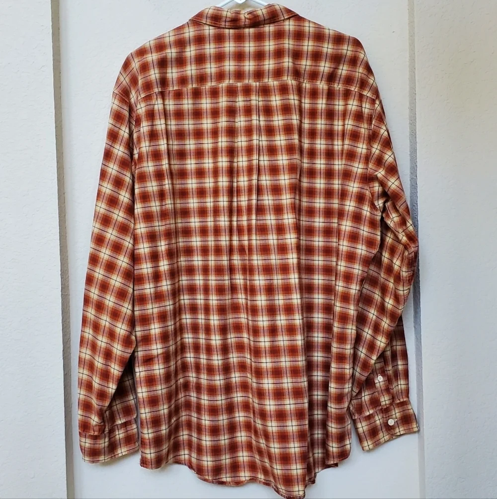 J. Crew Vintage Casual Button Down Shirt. Size XL